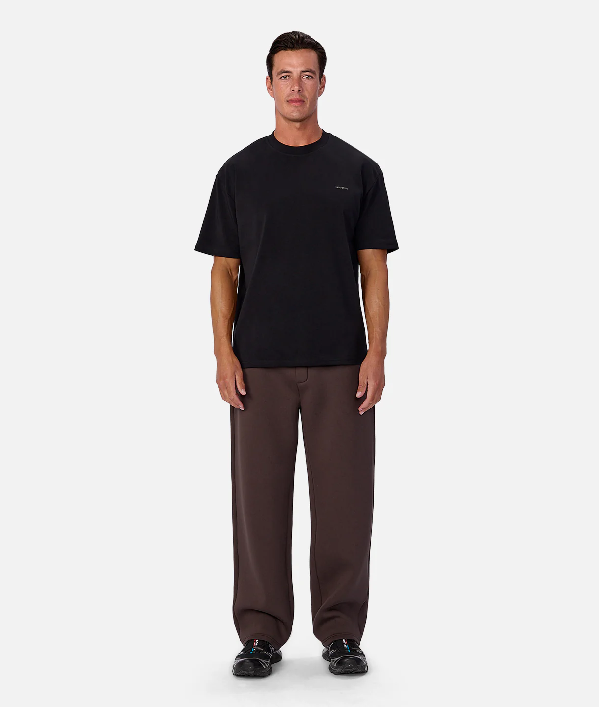 115-the-newport-t-shirt-black-5.webp The Newport T-Shirt - Black