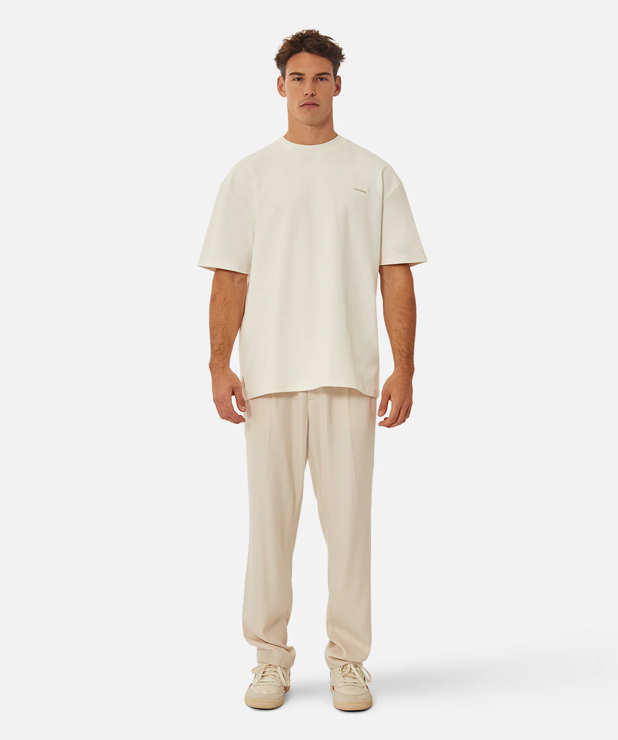 139-the-newport-t-shirt-chalk-2.webp The Newport T-Shirt - Chalk