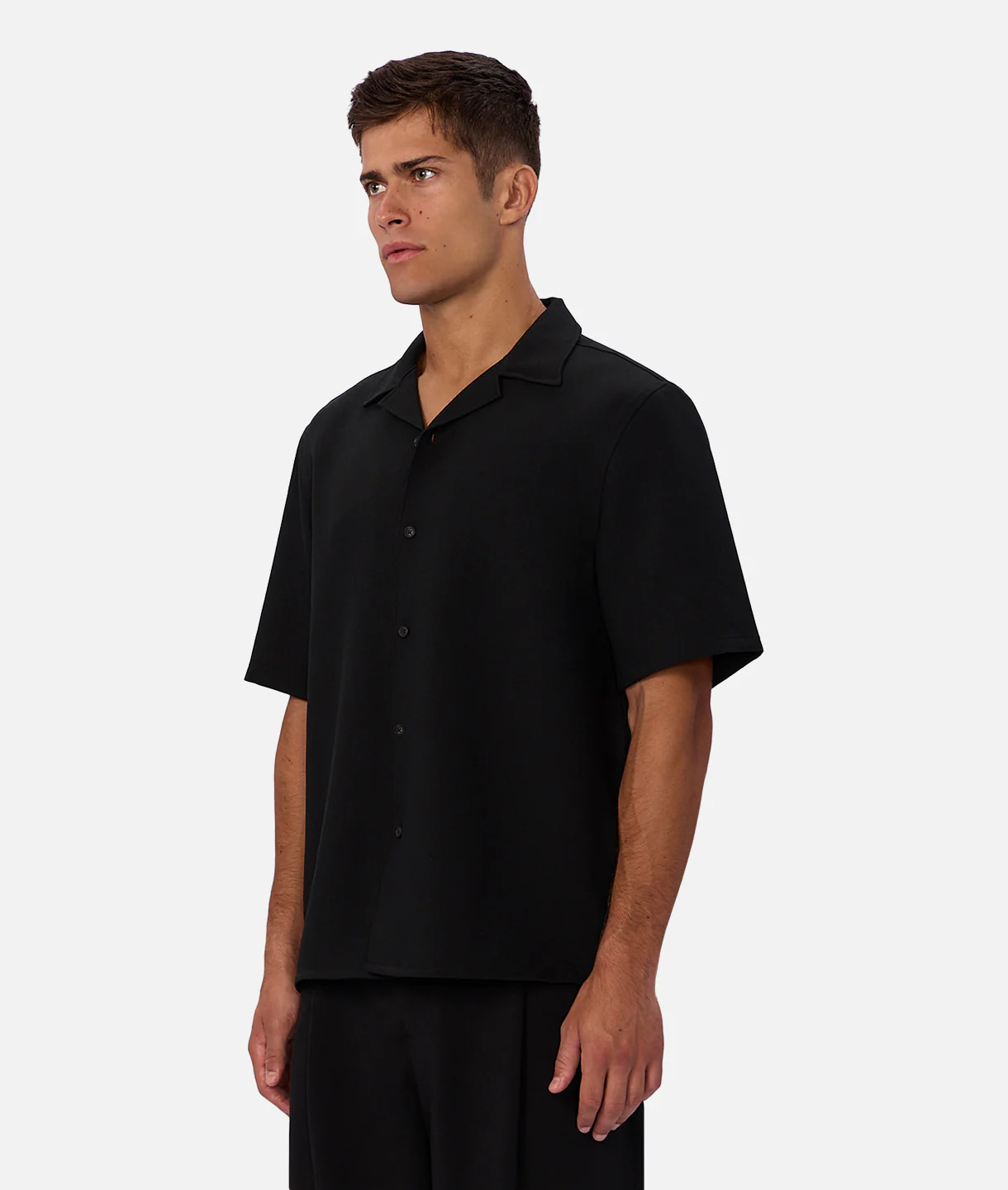 The Lightweight Lusso Short Sleeve Shirt - Black