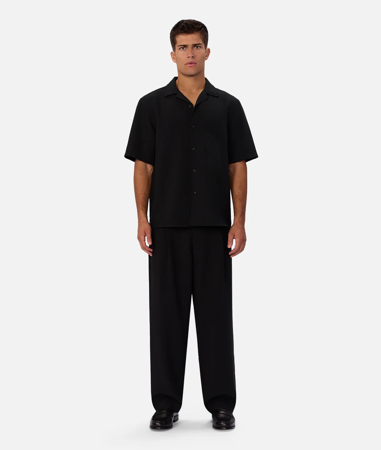 The Lightweight Lusso Short Sleeve Shirt - Black