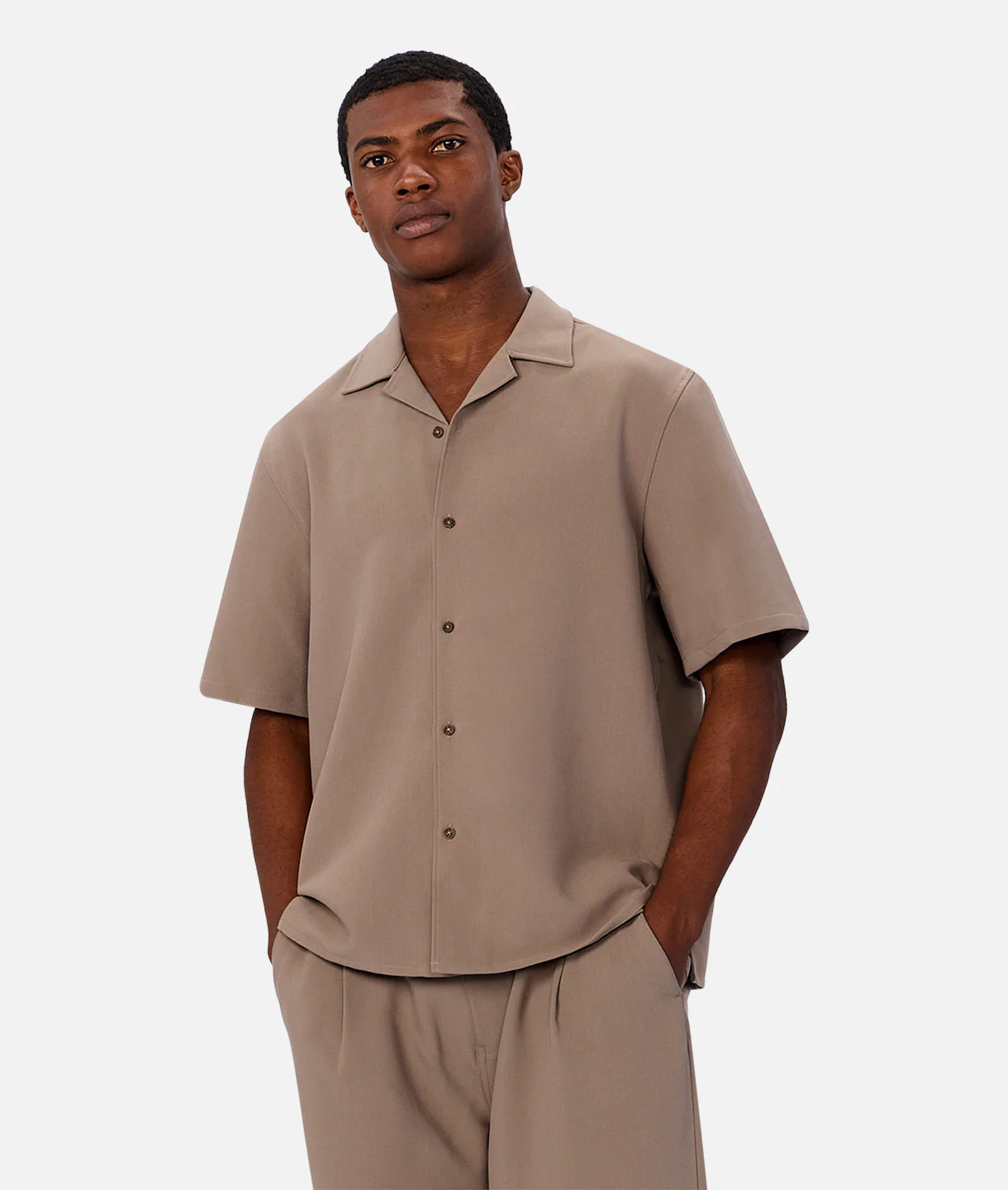 The Lightweight Lusso Short Sleeve Shirt - Taupe