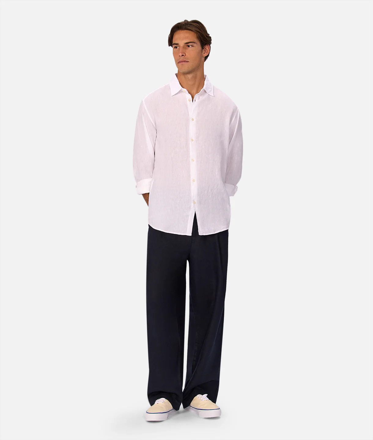 2585-the-st-martins-long-sleeve-linen-shirt-winter-white-9.webp The St Martins Long Sleeve Linen Shirt - Winter White