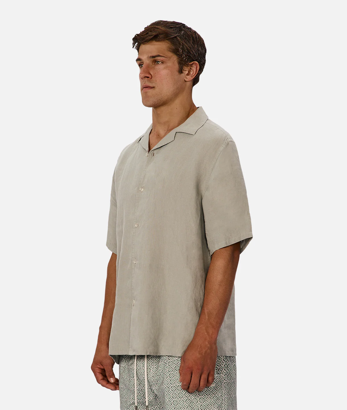 2621-the-st-martins-short-sleeve-linen-shirt-spruce-3.webp The St Martins Short Sleeve Linen Shirt - Spruce