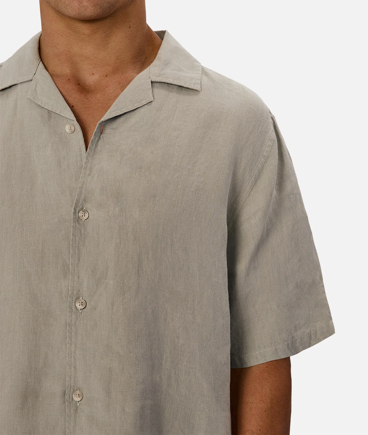 2621-the-st-martins-short-sleeve-linen-shirt-spruce-6.webp The St Martins Short Sleeve Linen Shirt - Spruce