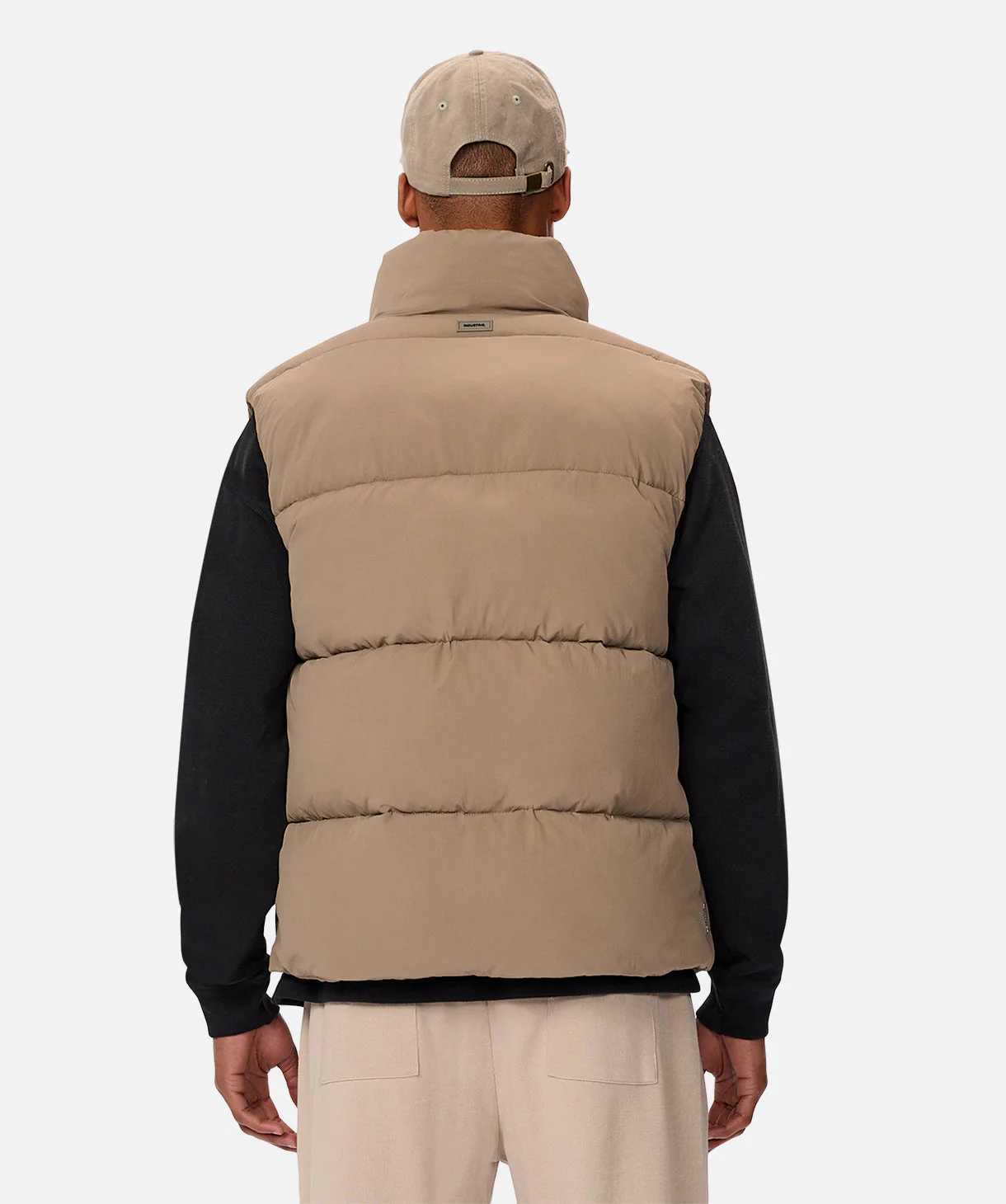 2861-the-busan-puffer-vest-light-brindle-6.webp The Busan Puffer Vest - Light Brindle