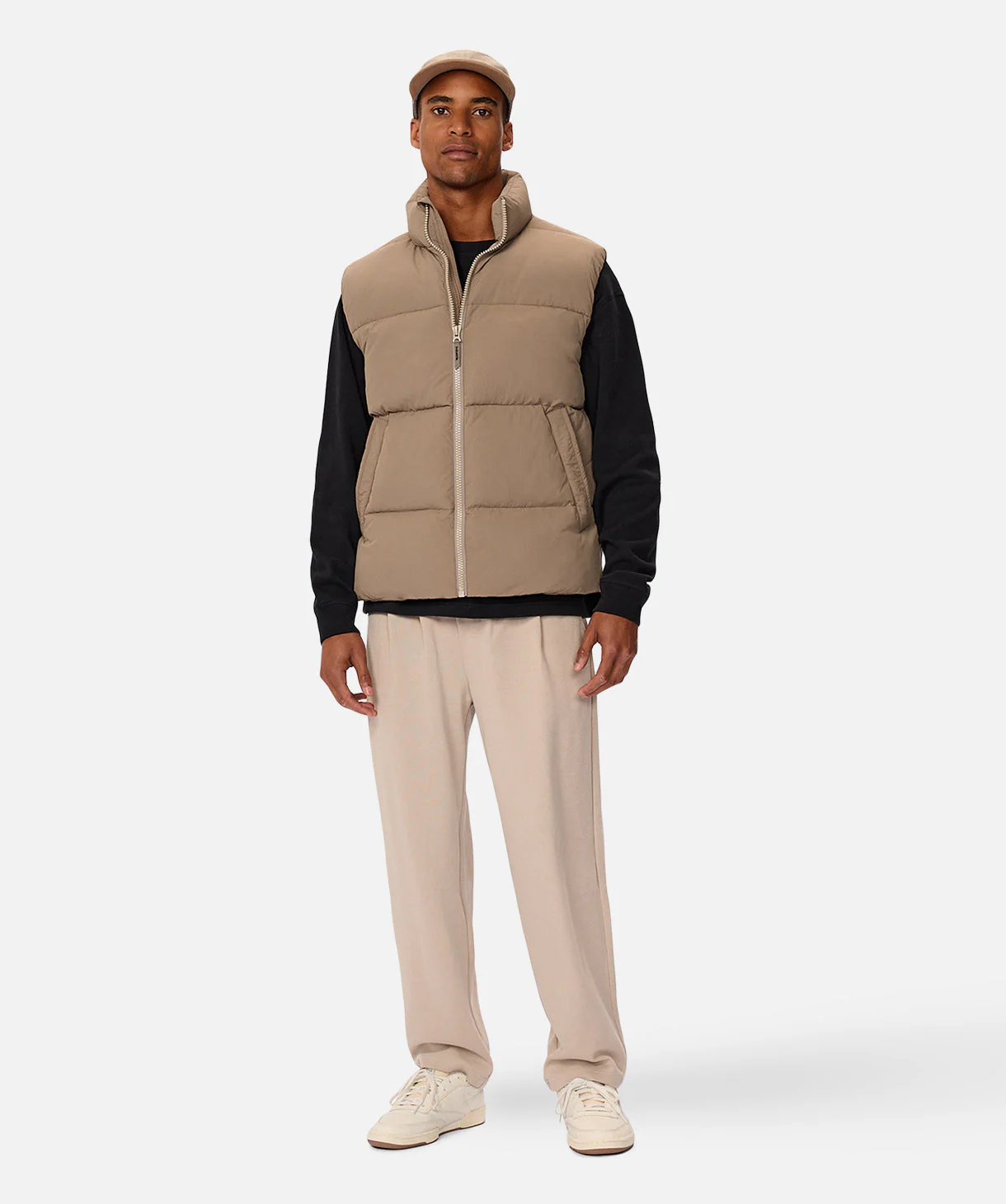 2861-the-busan-puffer-vest-light-brindle-7.webp The Busan Puffer Vest - Light Brindle