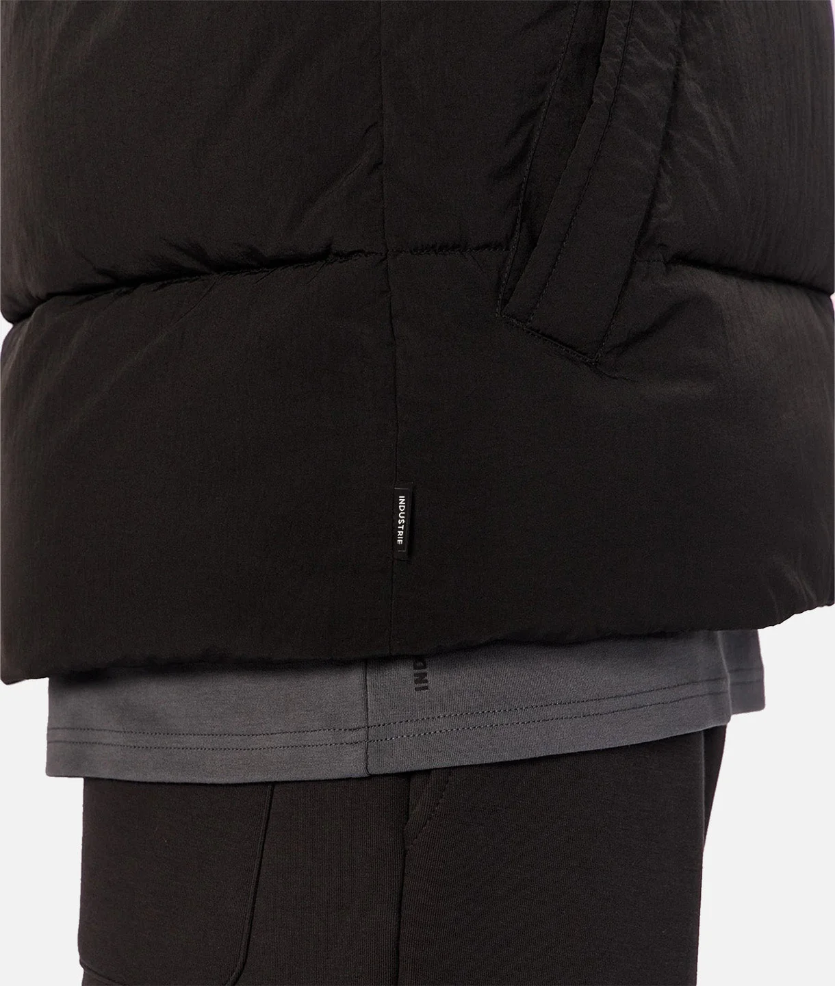 The Busan Puffer Vest - Black