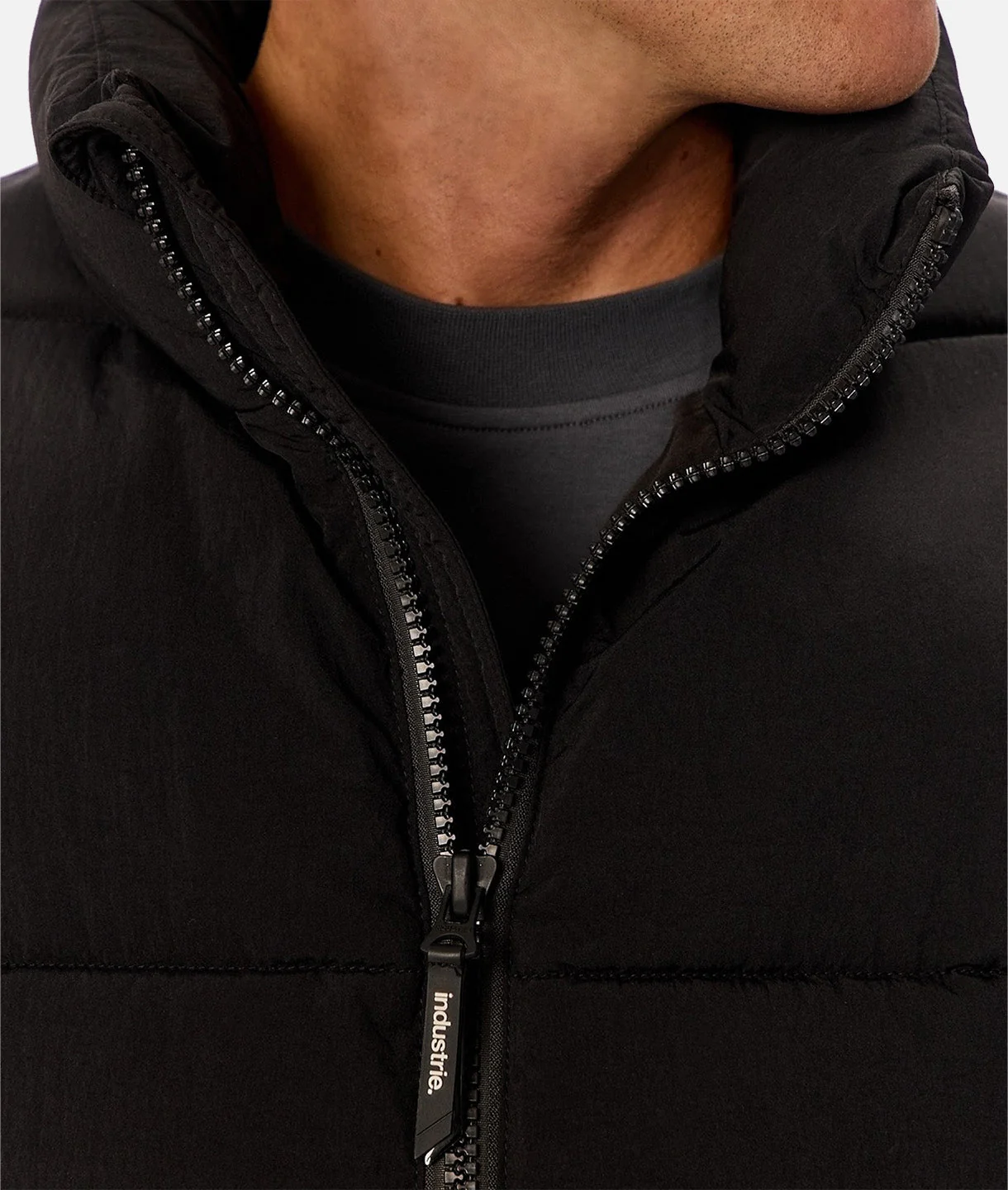 The Busan Puffer Vest - Black