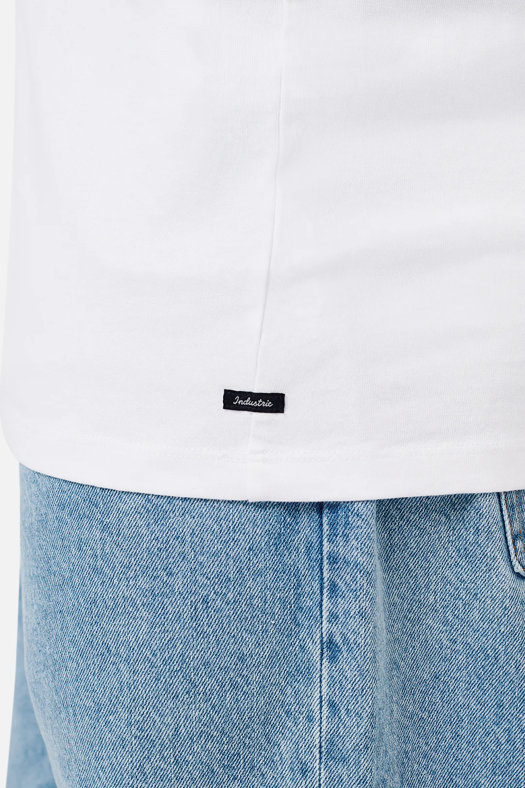 304-the-del-sur-long-sleeve-t-shirt-white-6.webp The Del Sur Long Sleeve T-Shirt - White
