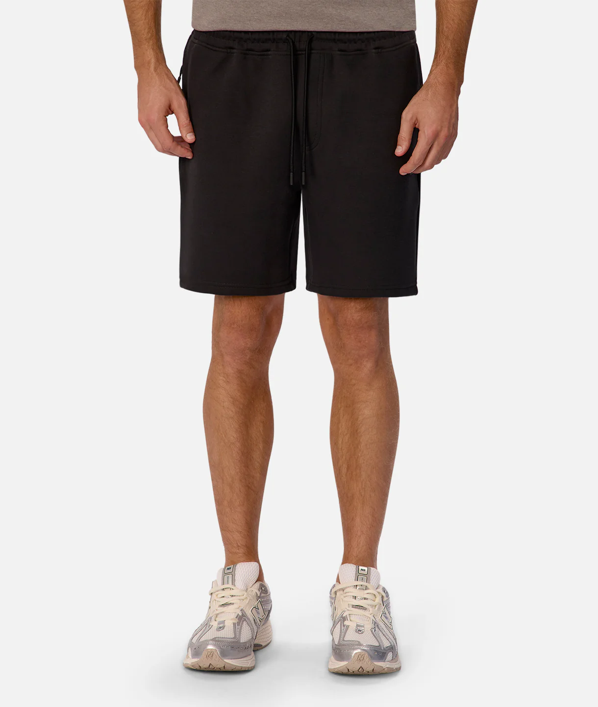 The Tech Sweat Short - Obsidian