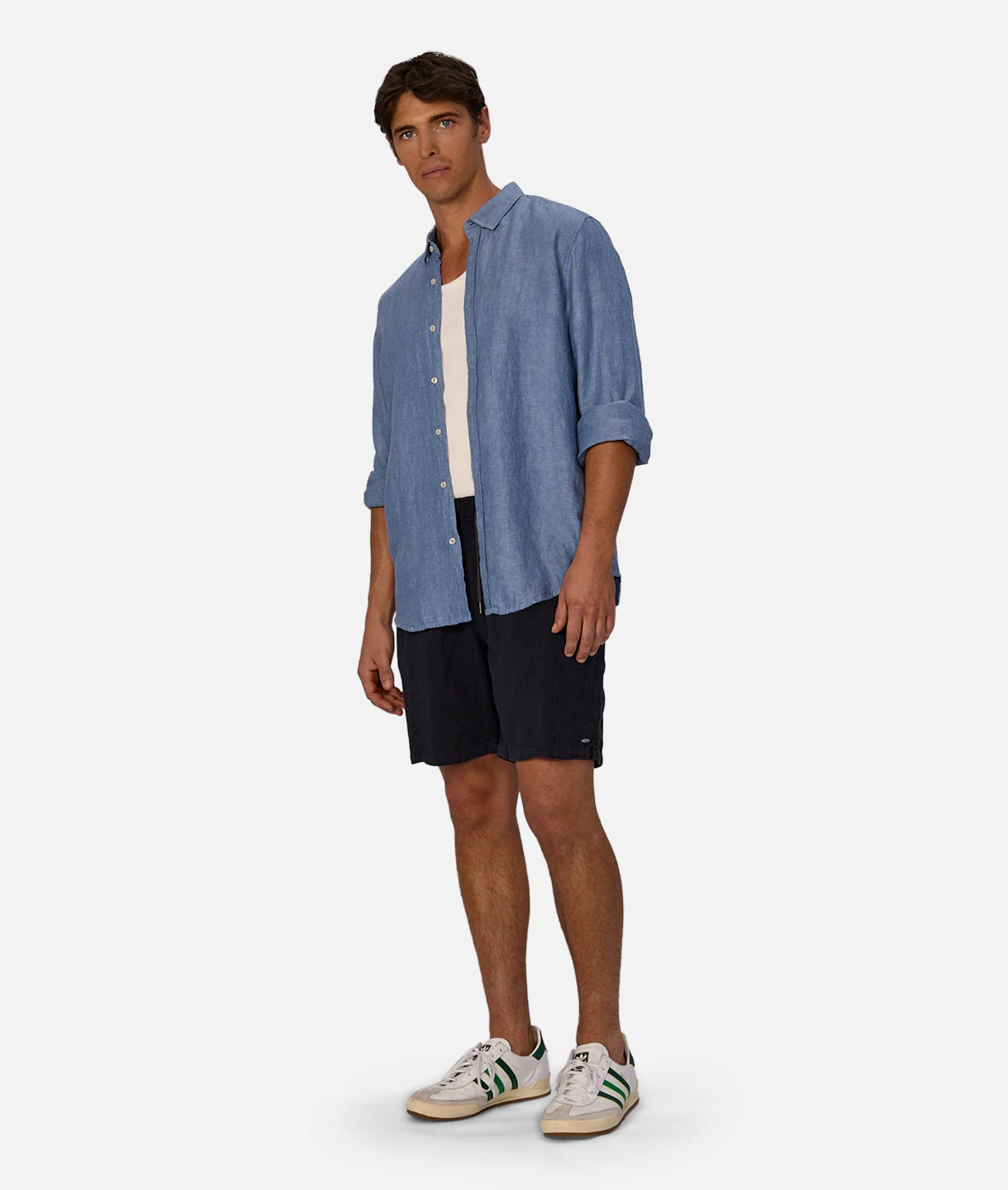 The Trinidad Linen Blend Long Sleeve Shirt - Dark Chambray