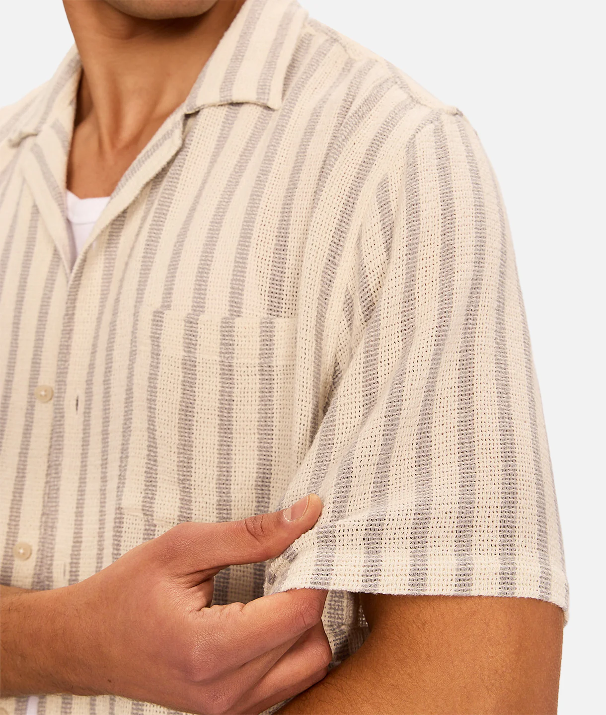 The Cresta Short Sleeve Shirt - Off White / Blue